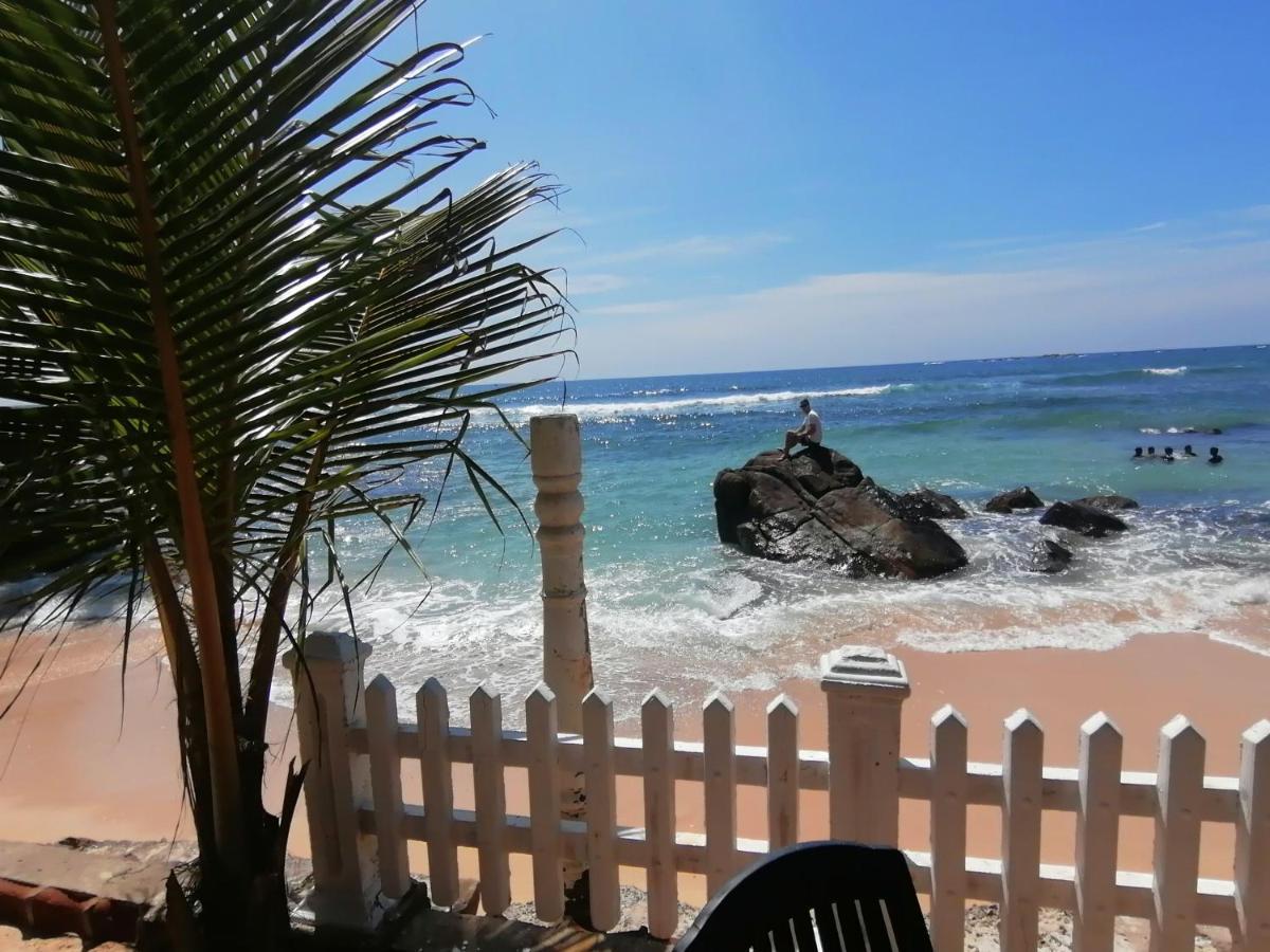 Happy Beach Villa Resort Unawatuna Zewnętrze zdjęcie