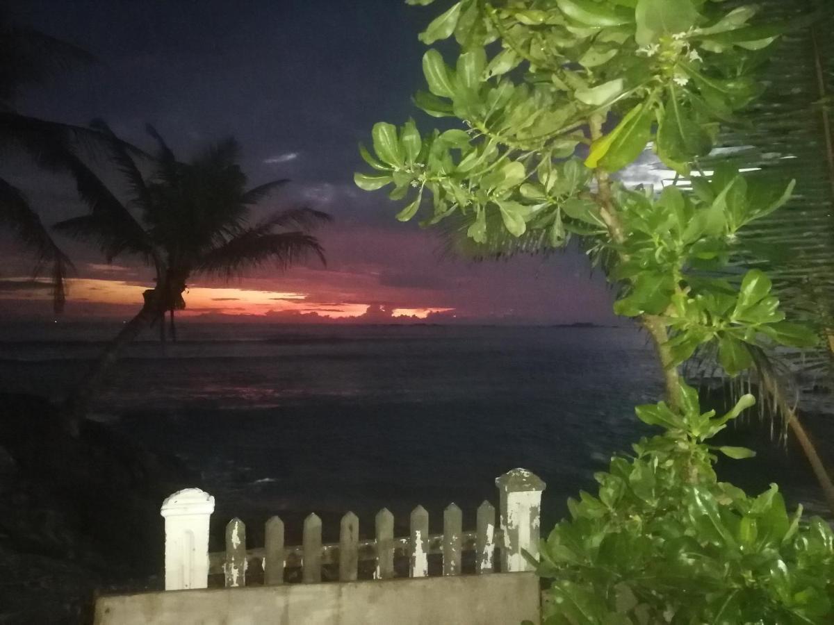 Happy Beach Villa Resort Unawatuna Zewnętrze zdjęcie